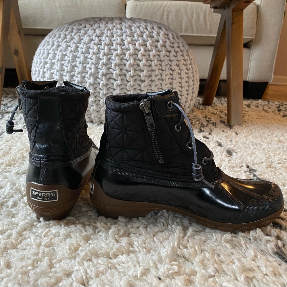 Sperry Quilted Duck Boots Black Size 6